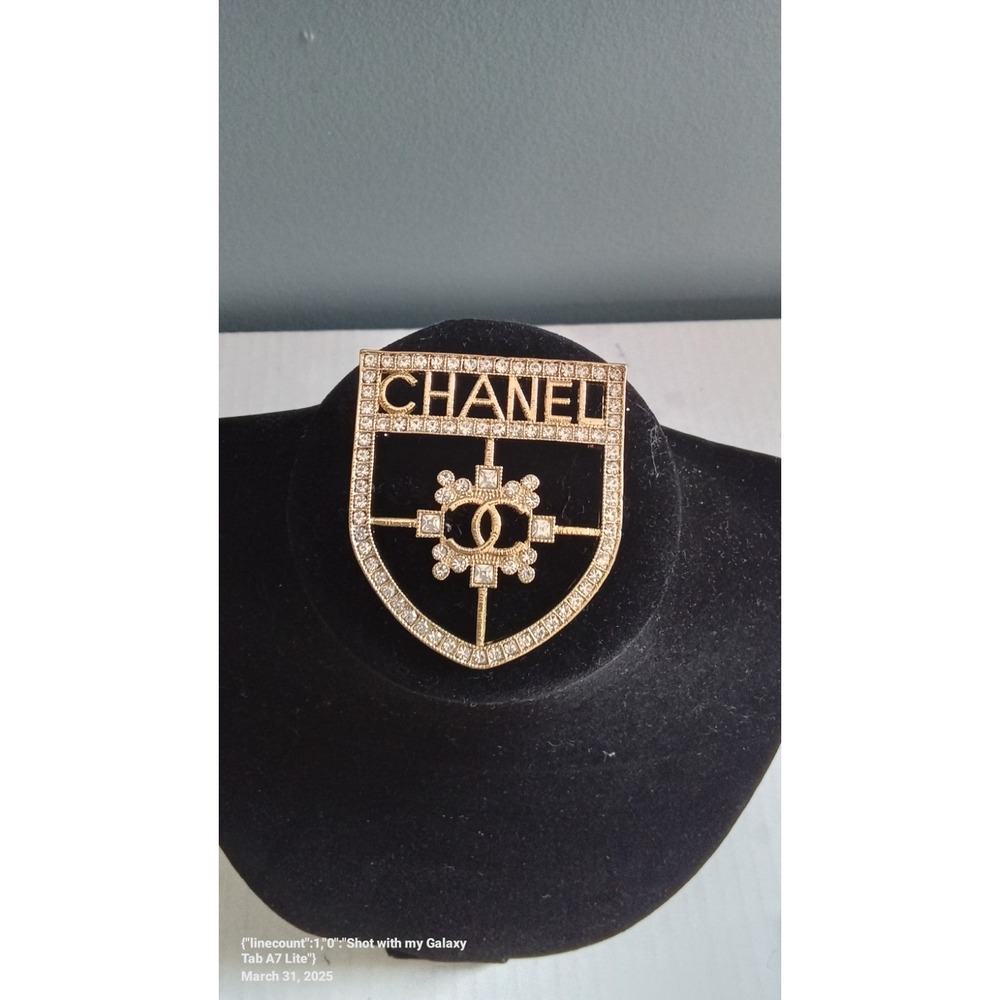 Chanel Brooch Pin Gold Shield Logo CC Rhinestone Embellished Designer Jewelry - Picture 2 of 5